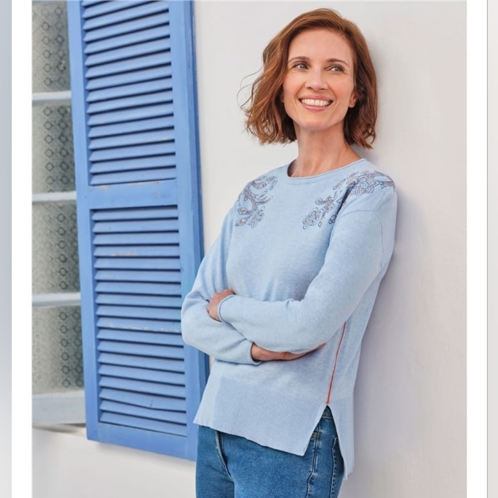 Woolovers Embroidered Jumper Sweater Women's Medium Cotton Blue Boat Neck